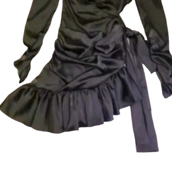 Thrilling Change Bodycon Assymetric Mini Ruffles Cinch Black Wednesday Dress M - Picture 5 of 9